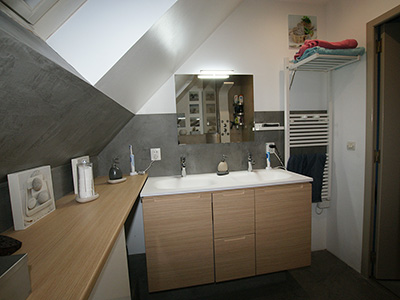 Salle bain adolescents vasque renovation Atelier Goreti